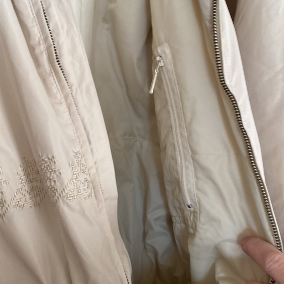 FERA Skiwear 1 piece cream colored snowsuit - Picture 4 of 11